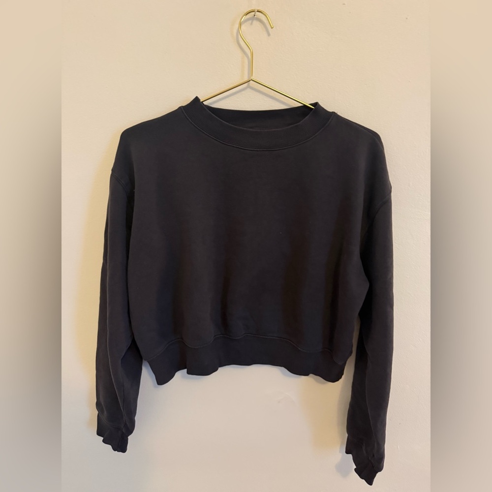 TNA sweatshirt